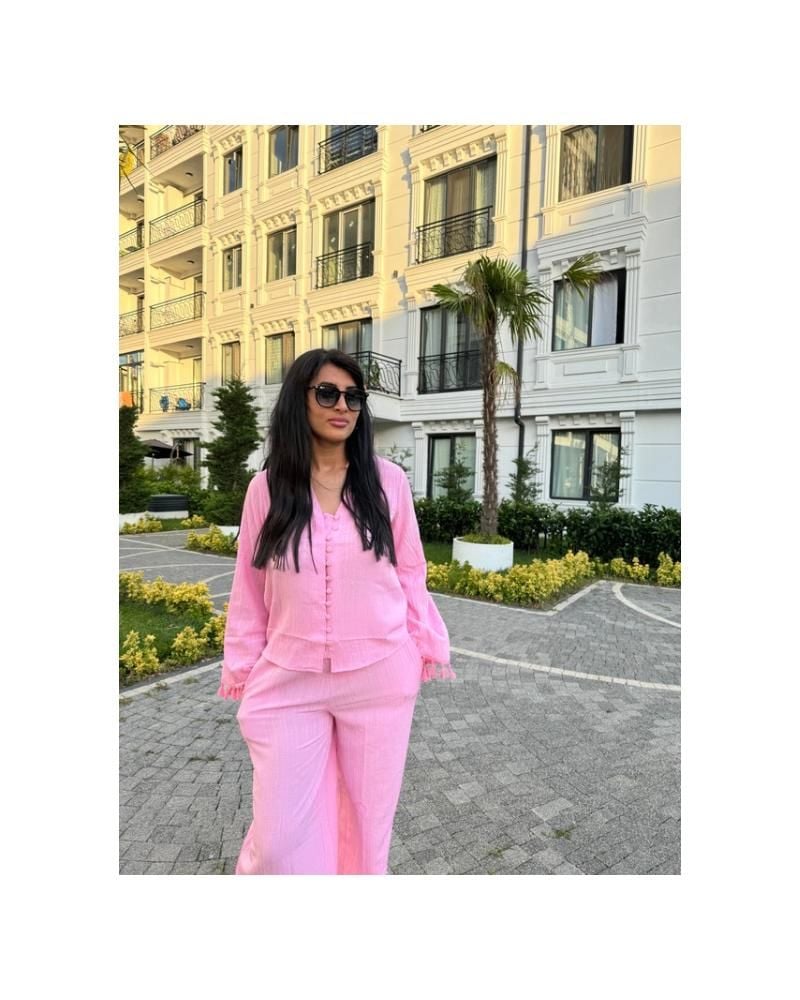Pembe Püsküllü Takım