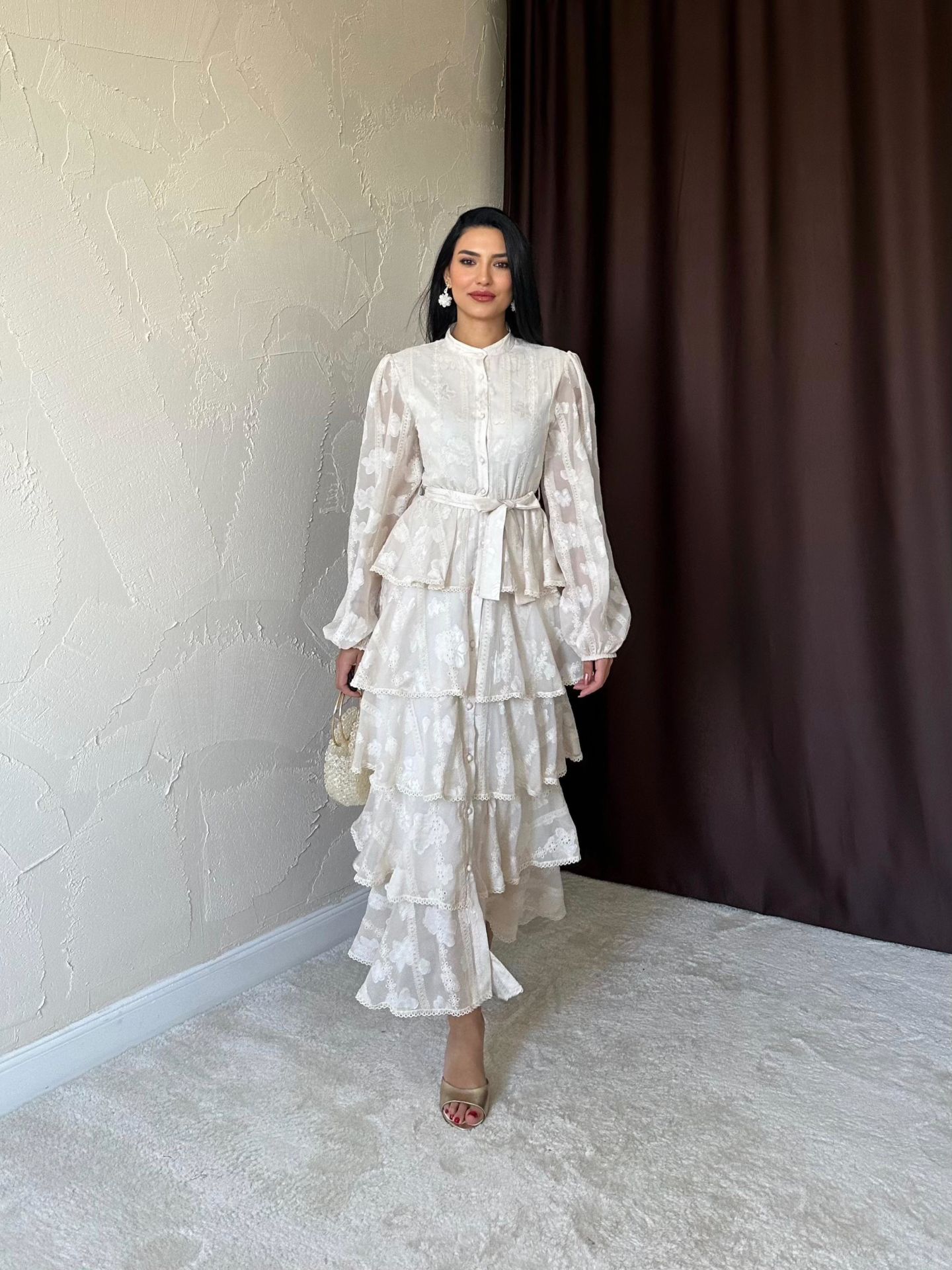 Nakışlı Bej İşlemeli Elbise