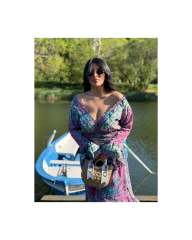 madonna yaka mavi mor elbise