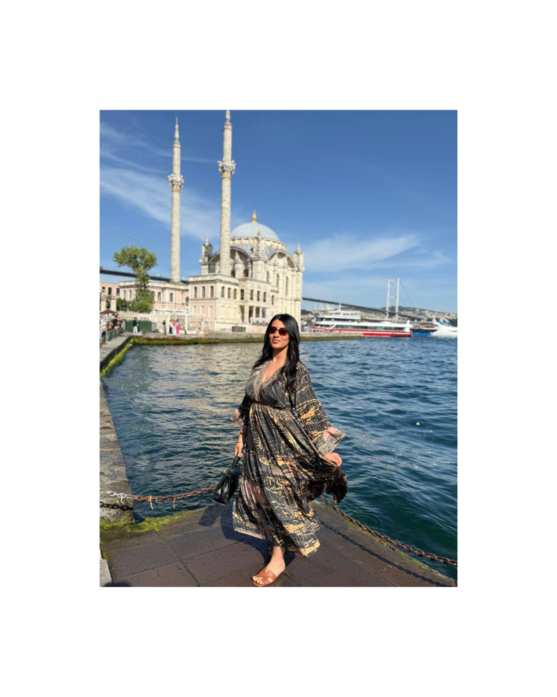 siyah gold elbise