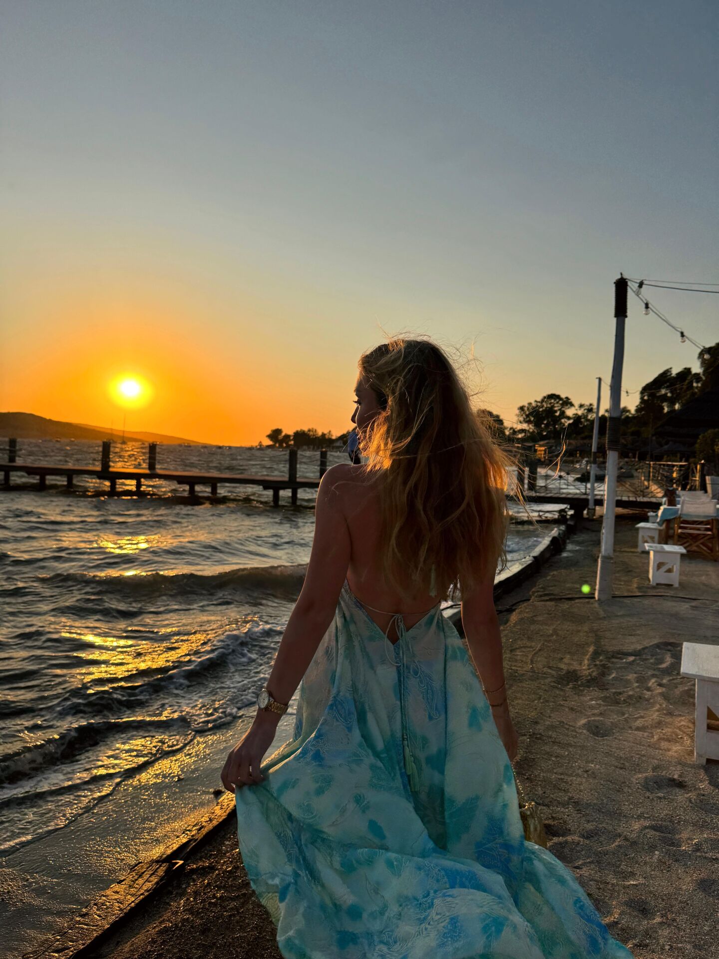 Mavi Önü Kısa Arkası Uzun İpek Elbise